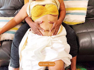 Mallu in Kasavu Saree Enjoyed by Her Step Son - Hottest Saree Romance - Loud Moaning