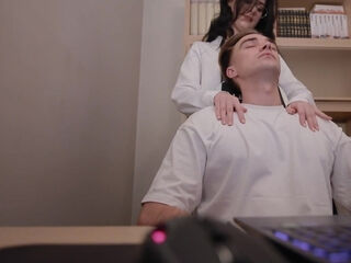 Teen secretary gave him a blowjob in the middle of a hard work day POV