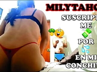 ESPOSO ME VENDE A SEGUIDOR PARA QUE LLENE DE LECHE TODA LA VAGINA BIEN AL FONDO