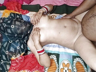 Wife freands paroo fuking midnight enjoying in Mumbai village