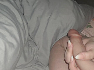 Step mom handjob step son while she's on her phone