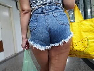 Porn&ocirc_ com hist&oacute_ria - Madrasta se esfor&ccedil_a pra pagar Aluguel - AmoPornoBR