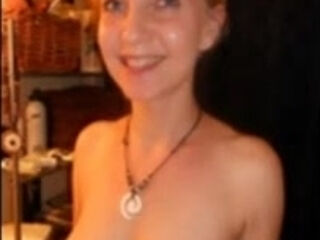 Cute wife with great whoppers facial